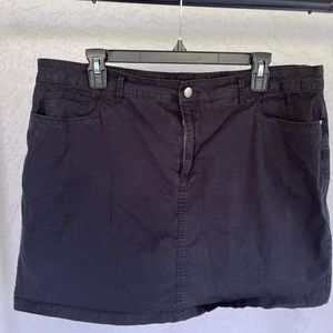 Croft & Barrow Black Skort Size 18